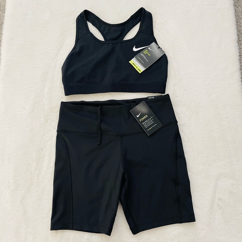 Nike Women’s Sports Bra/ Spandex Shorts Set